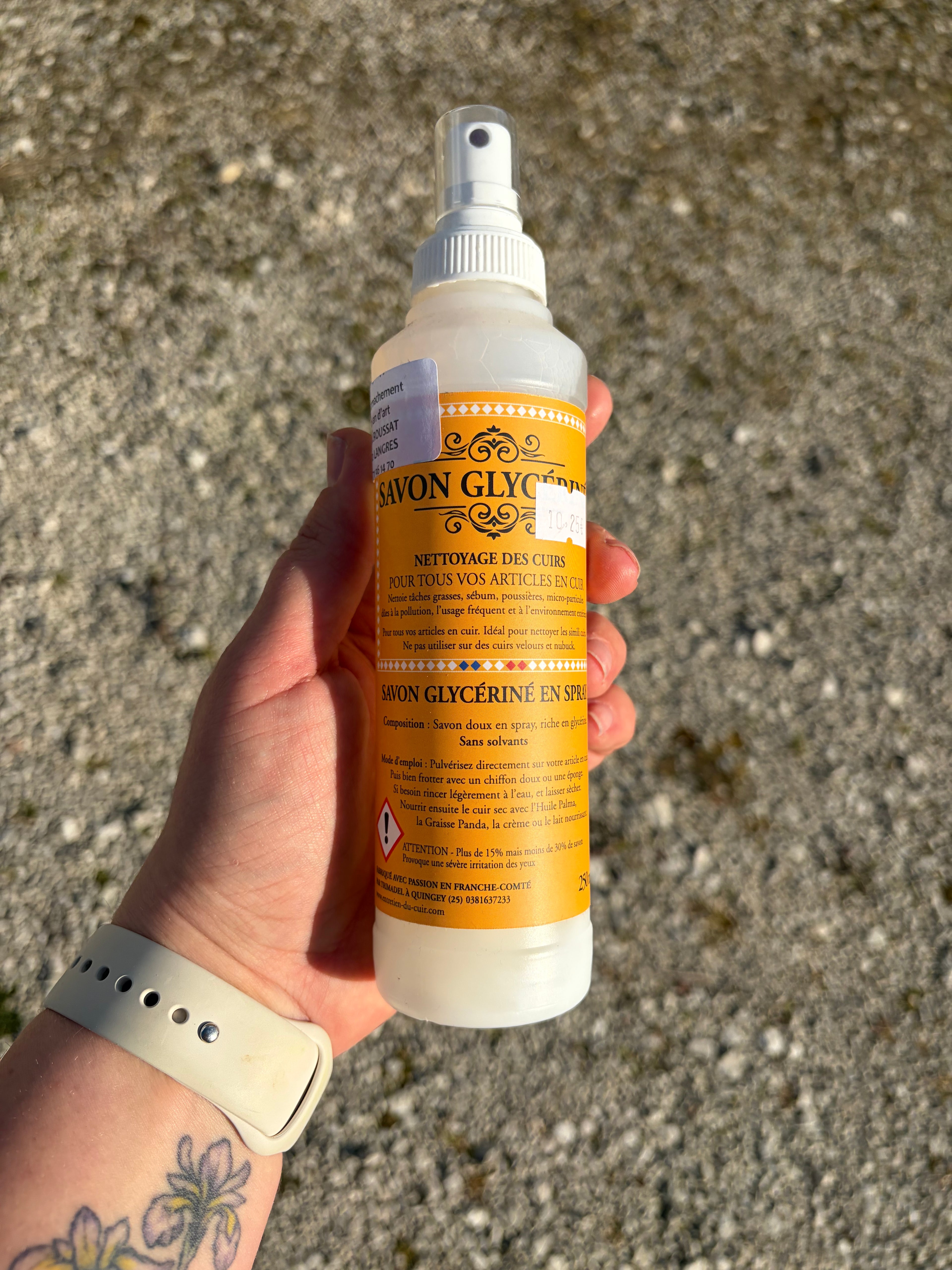 Savon glycériné en spray pour nettoyer le cuir -250 ml